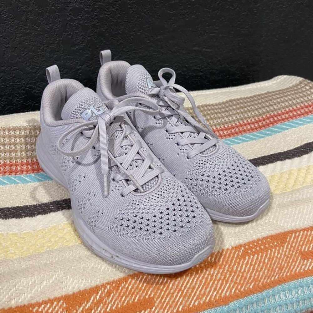 APL sneakers size 8 in excellent condition!